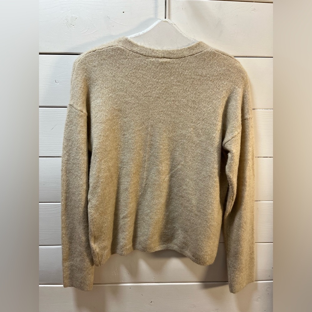 GAP Beige Knit Cardigan – Size M - Picture 4 of 7